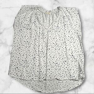 CiCi Sleeveless White Blouse Shirt Top with Navy Polka  Dots Size Medium (M) B64